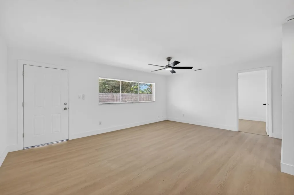 812 N 24th Street Fort Pierce FL 34950