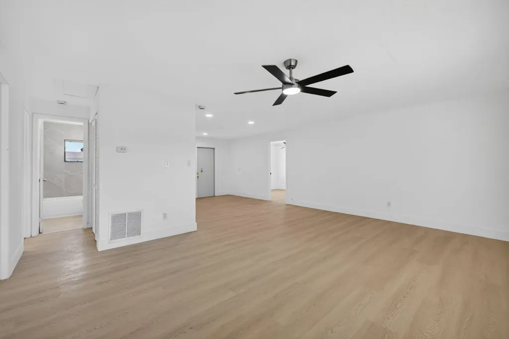 812 N 24th Street Fort Pierce FL 34950