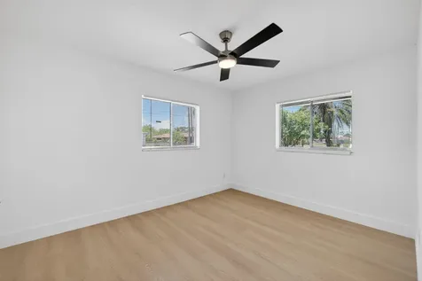 812 N 24th Street Fort Pierce FL 34950