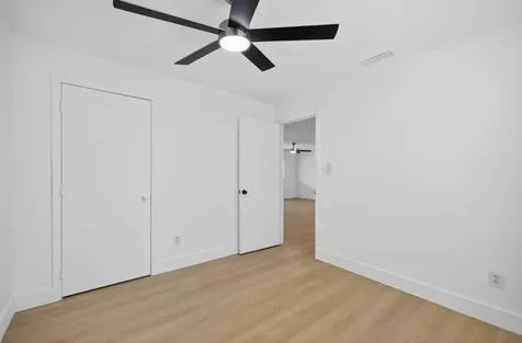 812 N 24th Street Fort Pierce FL 34950