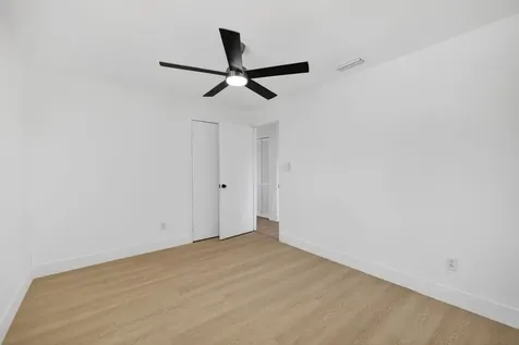 812 N 24th Street Fort Pierce FL 34950