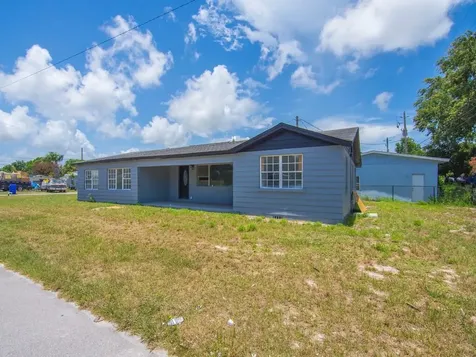 2556 44th Street Vero Beach FL 32967