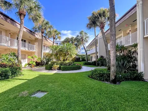 638 Snug Harbor Drive Boynton Beach FL 33435