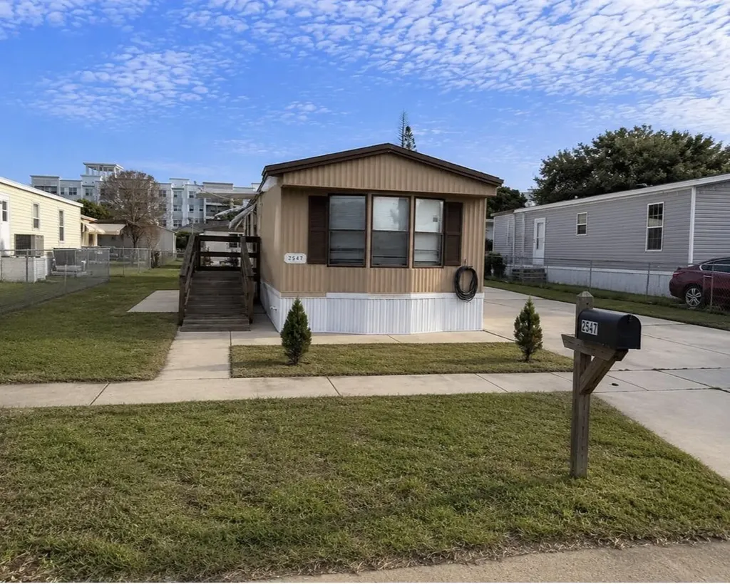 2547 Chatham Way NE Palm Bay FL 32905