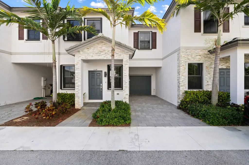534 SW 19th Terrace Fort Lauderdale FL 33312
