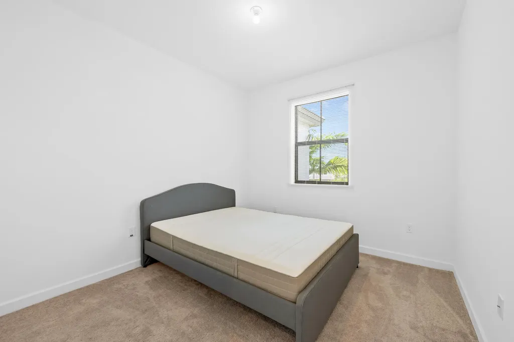534 SW 19th Terrace Fort Lauderdale FL 33312