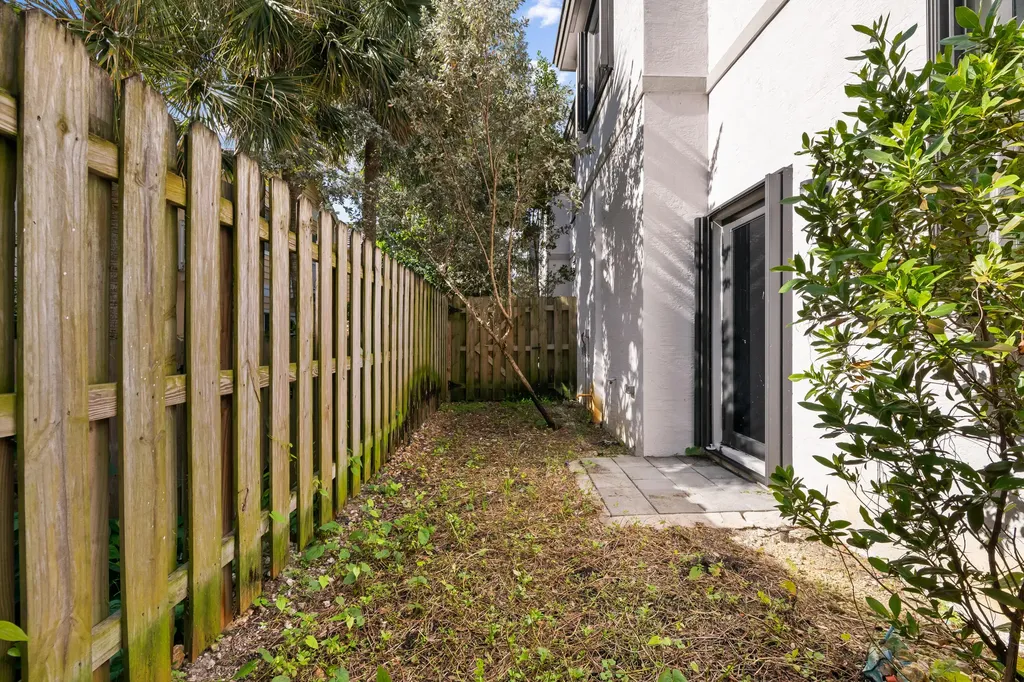 534 SW 19th Terrace Fort Lauderdale FL 33312