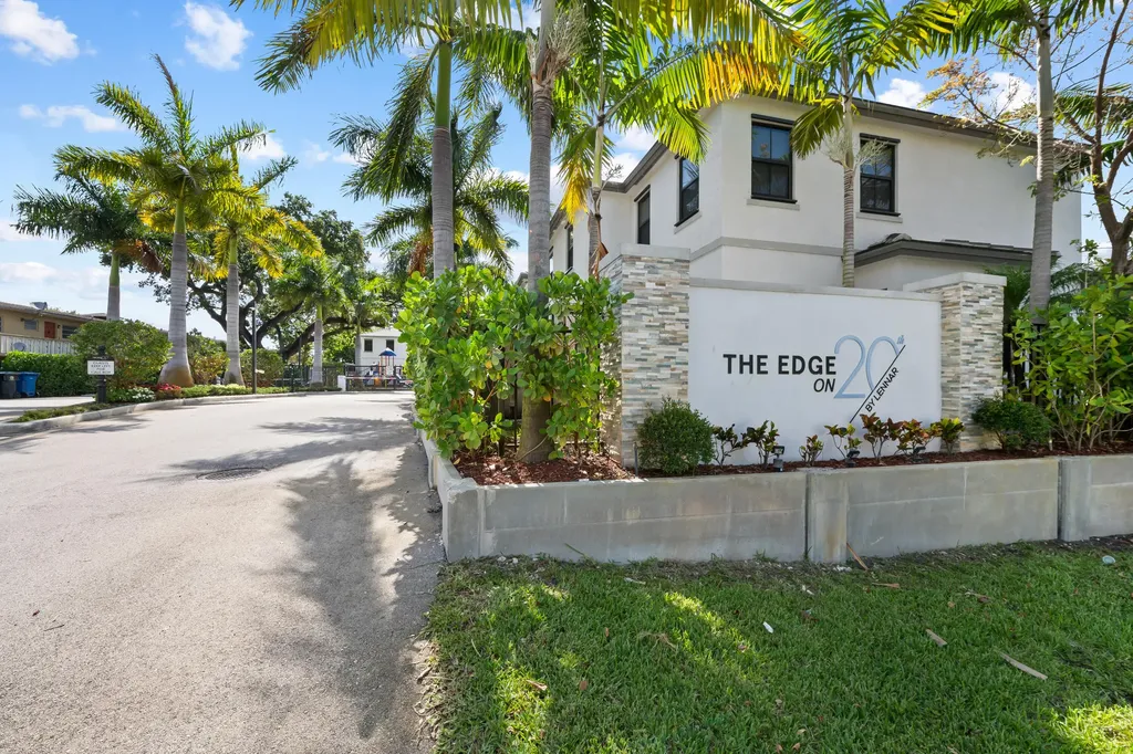 534 SW 19th Terrace Fort Lauderdale FL 33312