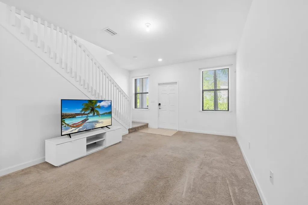 534 SW 19th Terrace Fort Lauderdale FL 33312