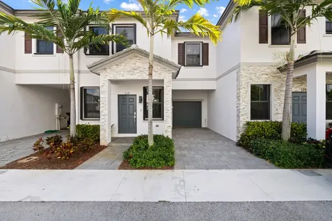 534 SW 19th Terrace Fort Lauderdale FL 33312