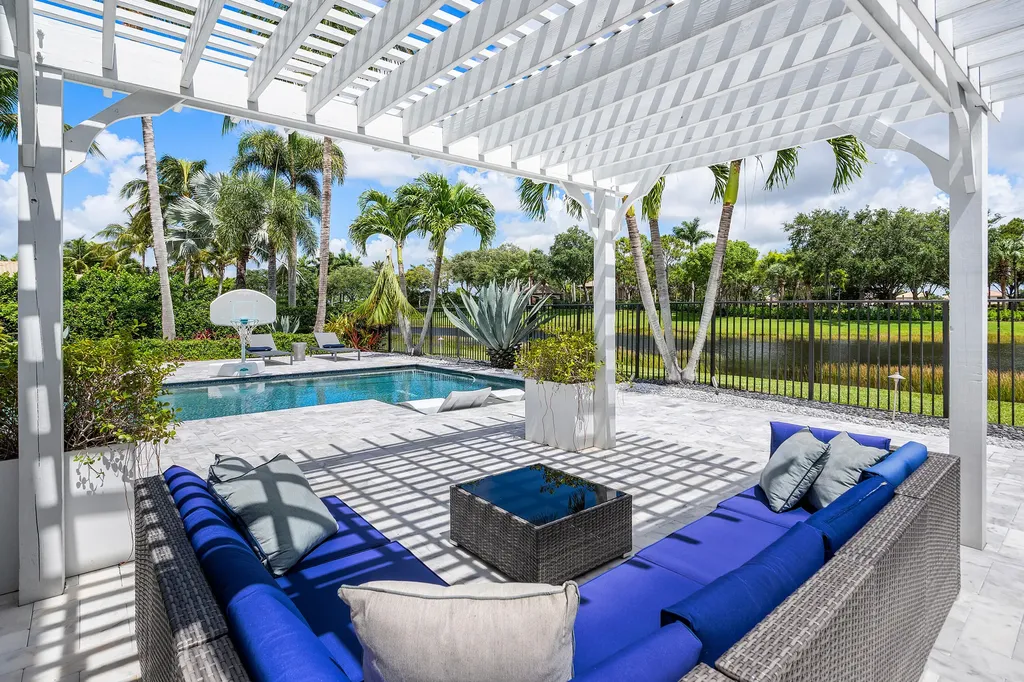 8861 Starhaven Cove Boynton Beach FL 33473