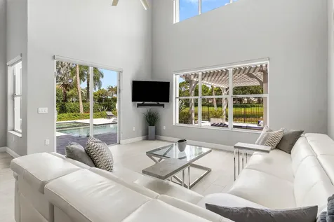 8861 Starhaven Cove Boynton Beach FL 33473