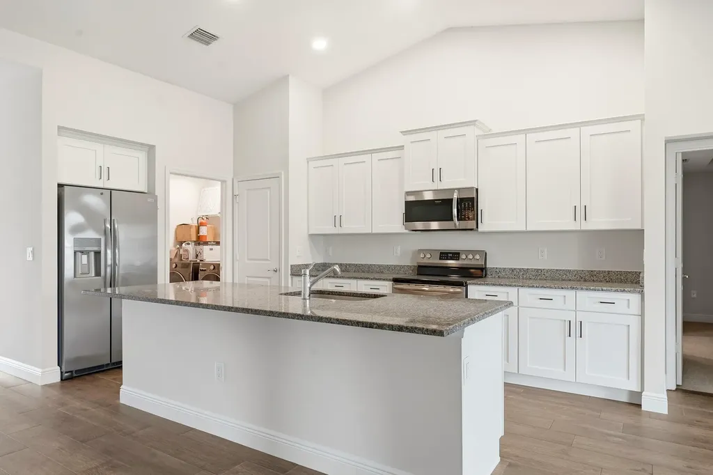1692 SW Alvaton Avenue Port St Lucie FL 34953