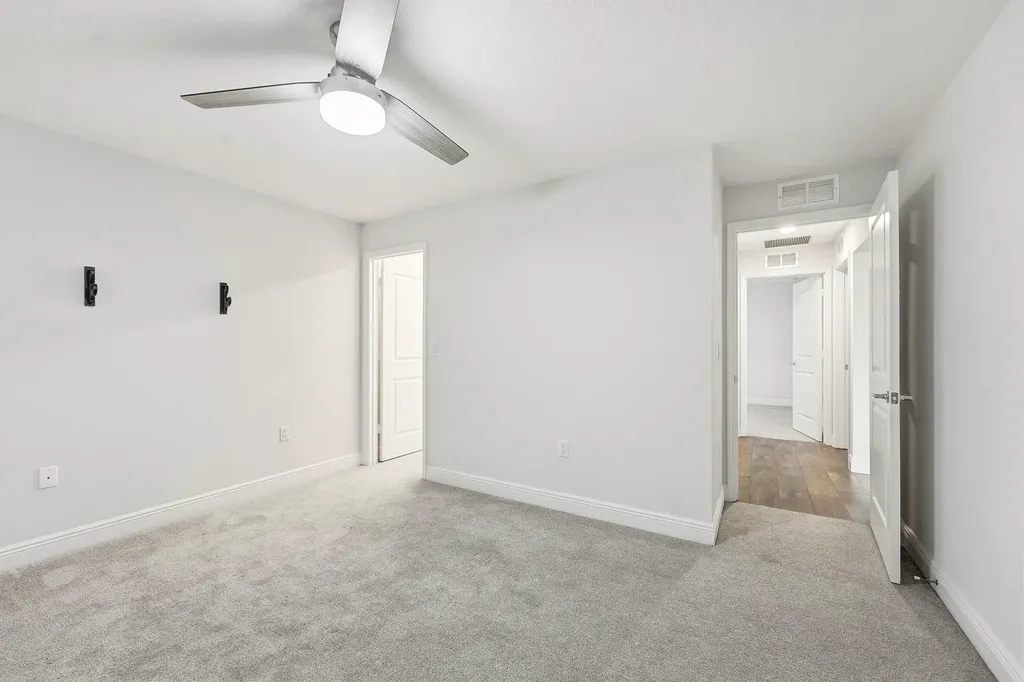 1692 SW Alvaton Avenue Port St Lucie FL 34953