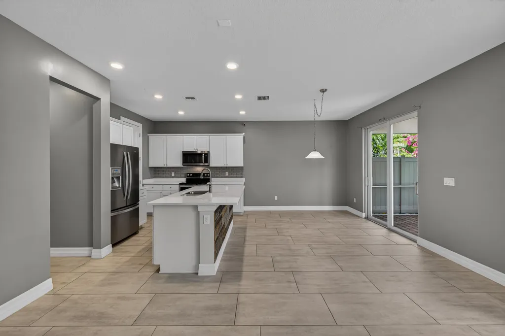 4715 Eucalyptus Drive Hollywood FL 33021