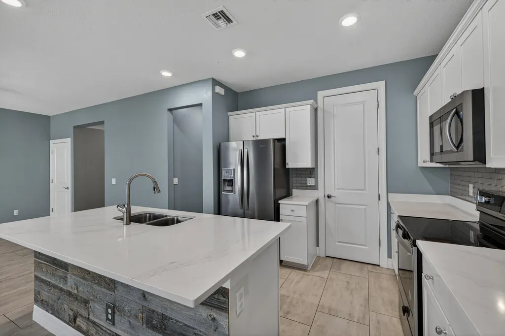 4715 Eucalyptus Drive Hollywood FL 33021