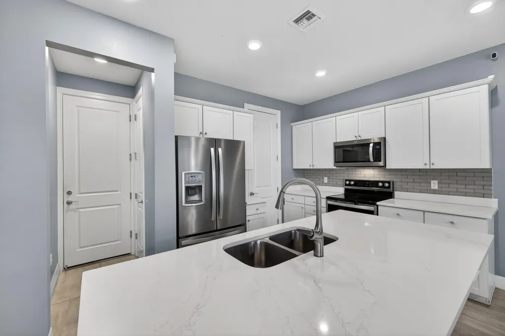 4715 Eucalyptus Drive Hollywood FL 33021