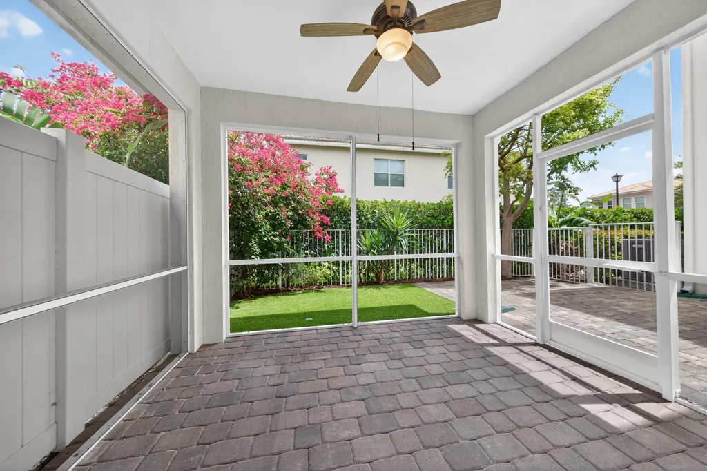 4715 Eucalyptus Drive Hollywood FL 33021