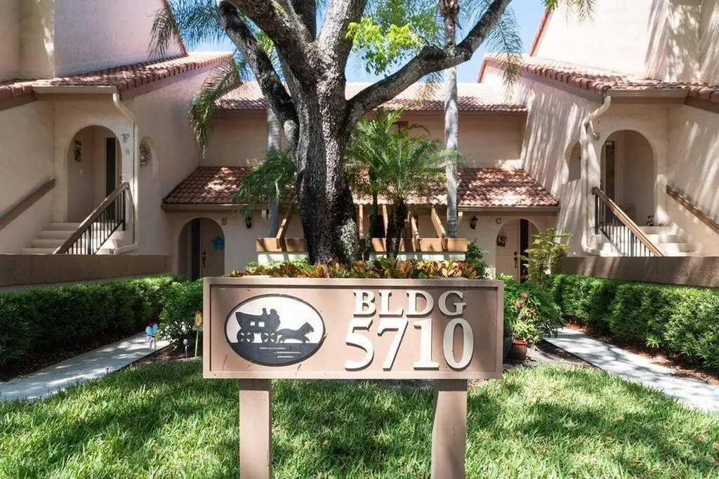5710 Coach House Circle Boca Raton FL 33486