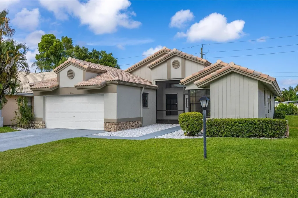 8910 Boatswain Drive Boynton Beach FL 33436