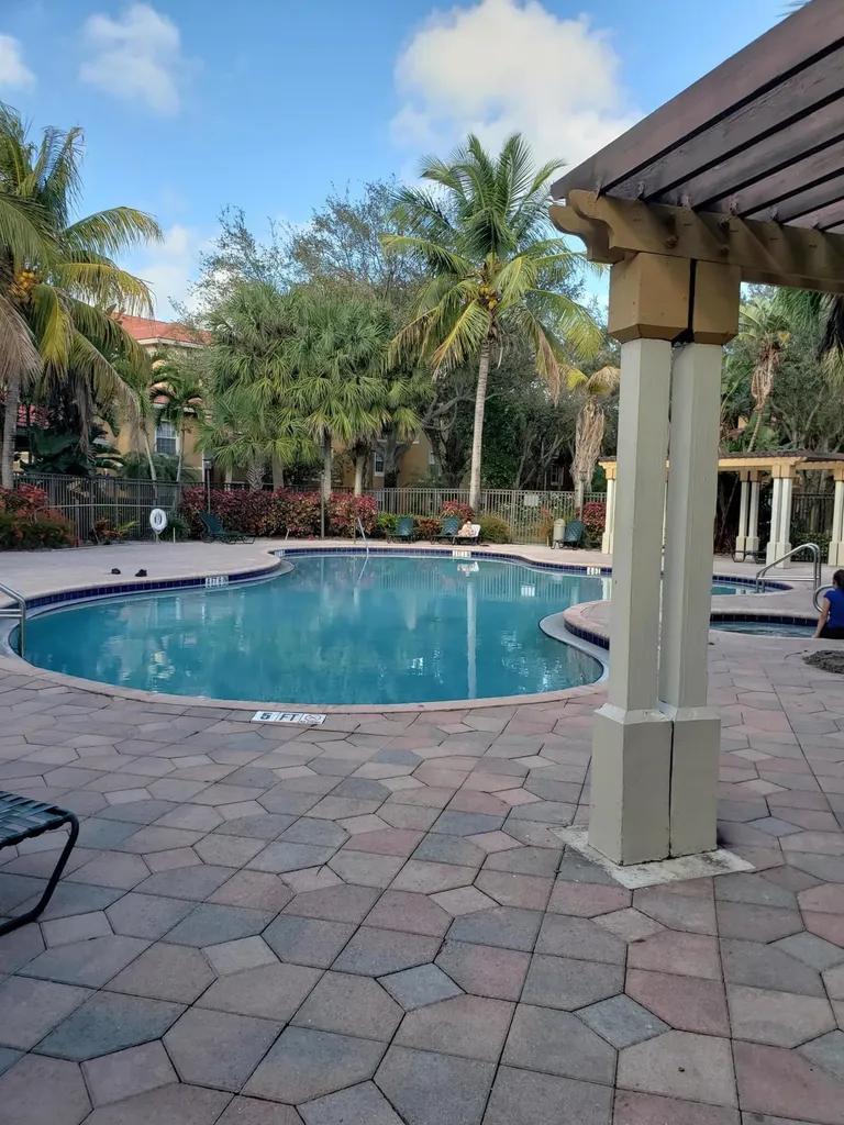 5064 Lantana Road Lake Worth FL 33463
