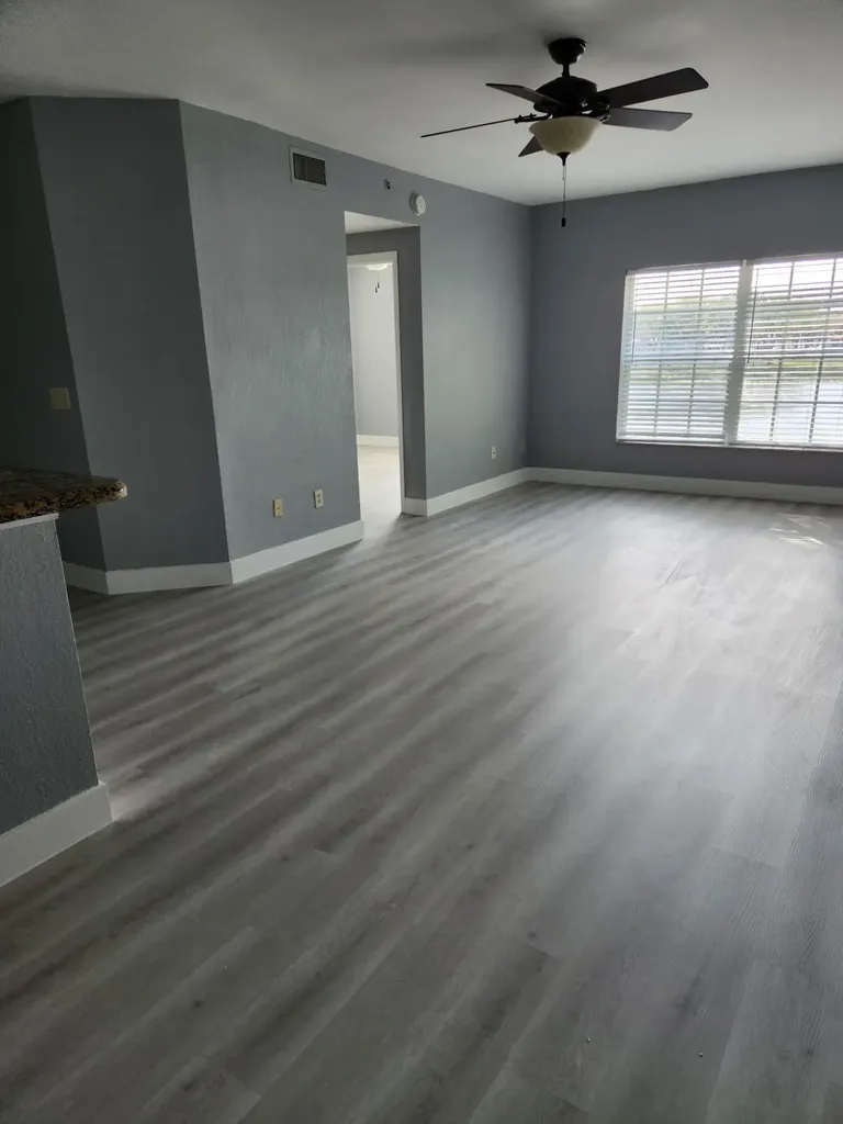5064 Lantana Road Lake Worth FL 33463