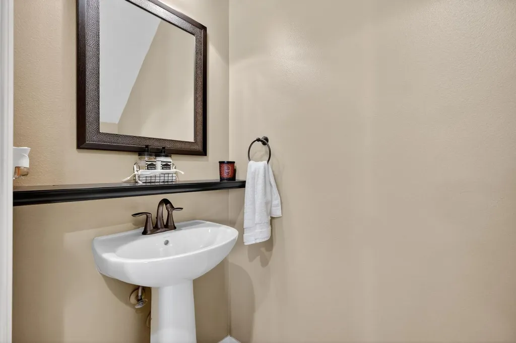 615 SW Glen Crest Way Stuart FL 34997