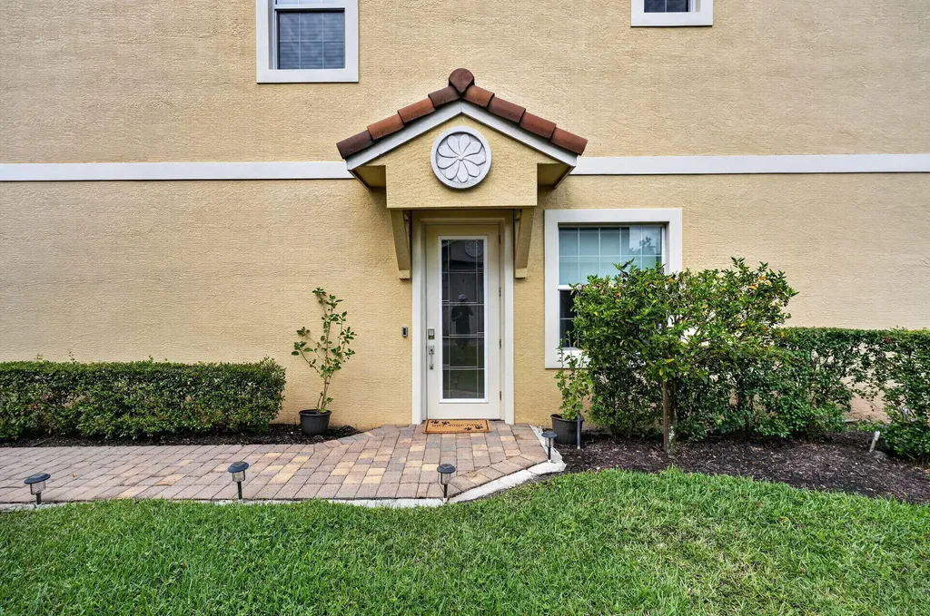 615 SW Glen Crest Way Stuart FL 34997