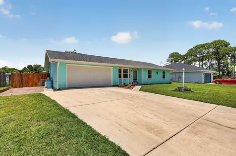 5909 Spruce Drive Fort Pierce FL 34982