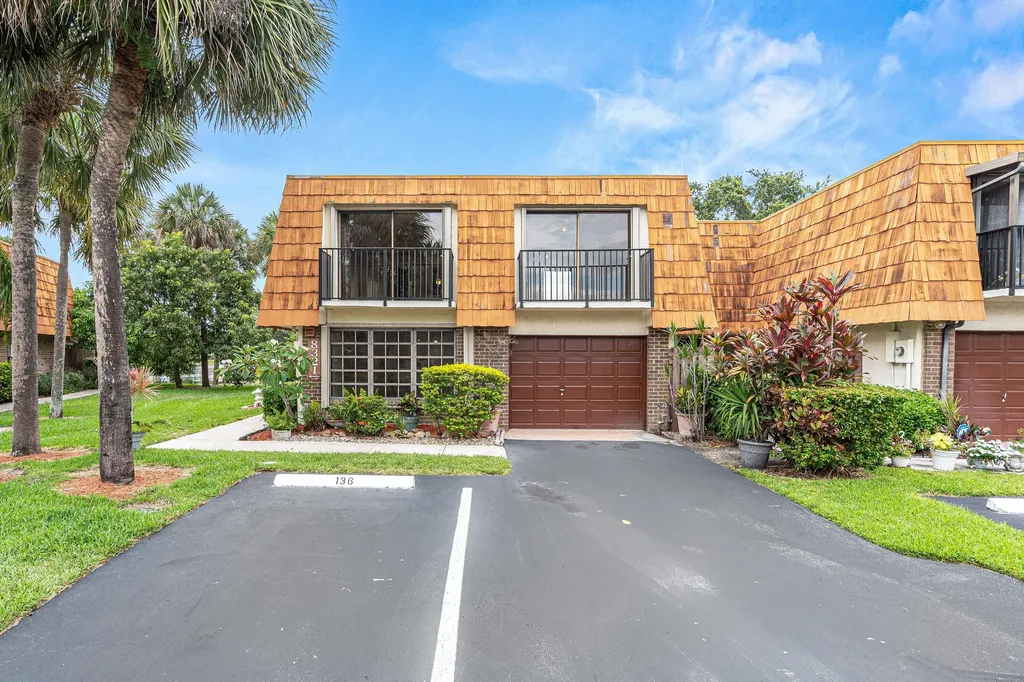 8321 S Coral Circle North Lauderdale FL 33068