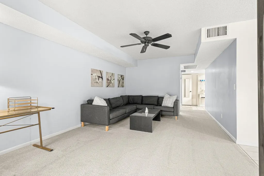 8321 S Coral Circle North Lauderdale FL 33068