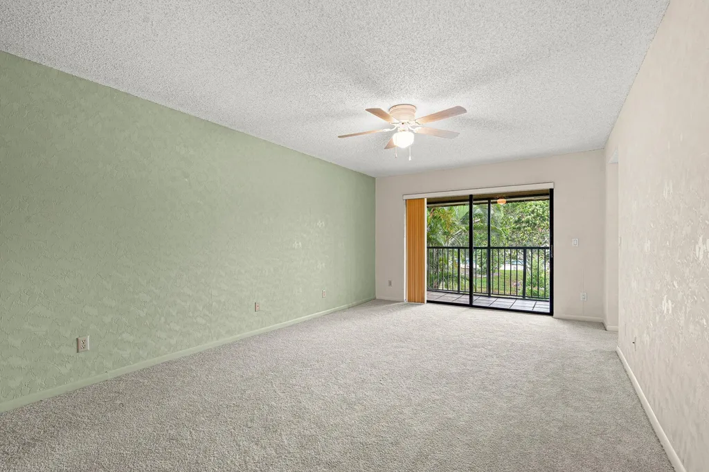 8321 S Coral Circle North Lauderdale FL 33068
