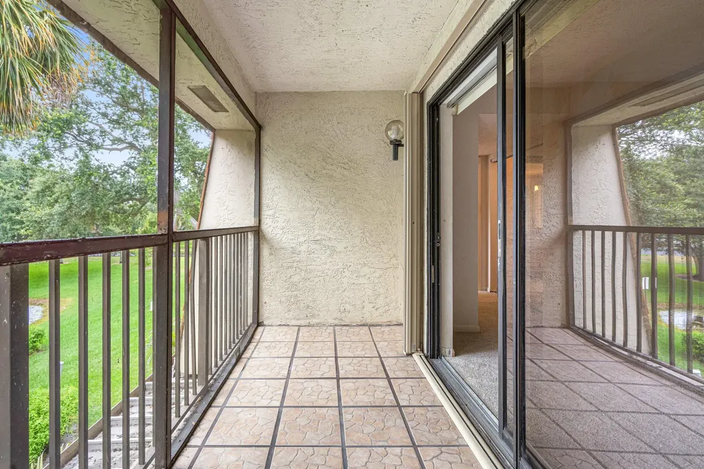 8321 S Coral Circle North Lauderdale FL 33068