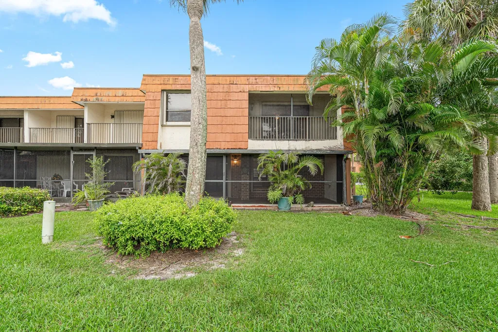 8321 S Coral Circle North Lauderdale FL 33068