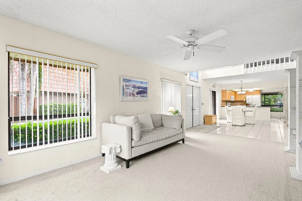 8321 S Coral Circle North Lauderdale FL 33068