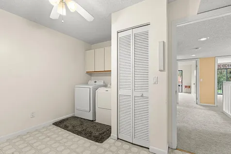 8321 S Coral Circle North Lauderdale FL 33068