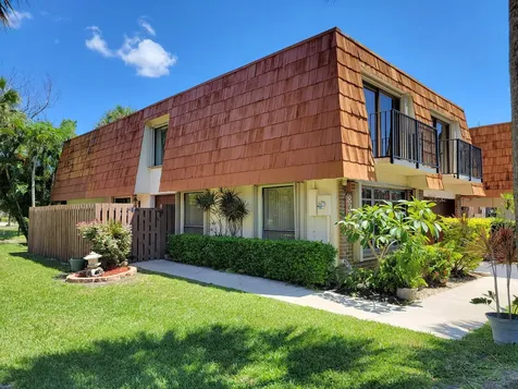 8321 S Coral Circle North Lauderdale FL 33068