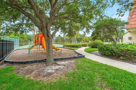 8321 S Coral Circle North Lauderdale FL 33068