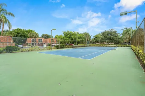 8321 S Coral Circle North Lauderdale FL 33068