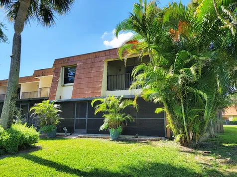 8321 S Coral Circle North Lauderdale FL 33068
