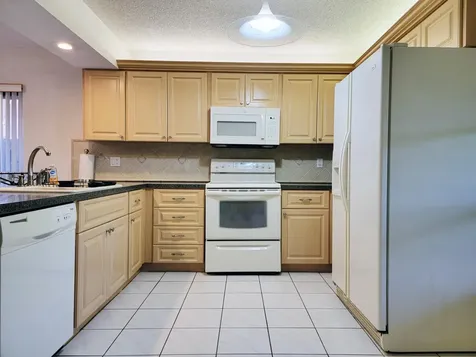 8321 S Coral Circle North Lauderdale FL 33068