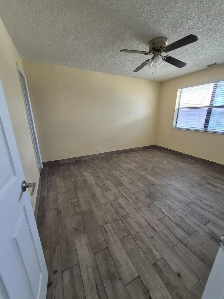 10039 Winding Lake Road Sunrise FL 33351