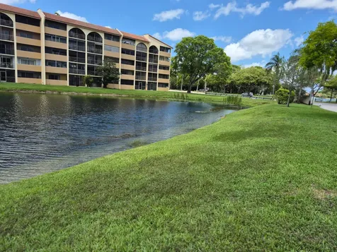 10039 Winding Lake Road Sunrise FL 33351