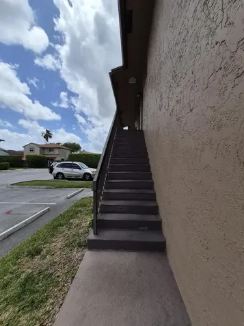 10039 Winding Lake Road Sunrise FL 33351