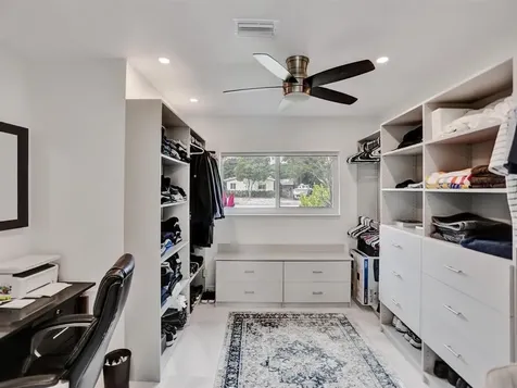 1580 NE 34th Street Oakland Park FL 33334