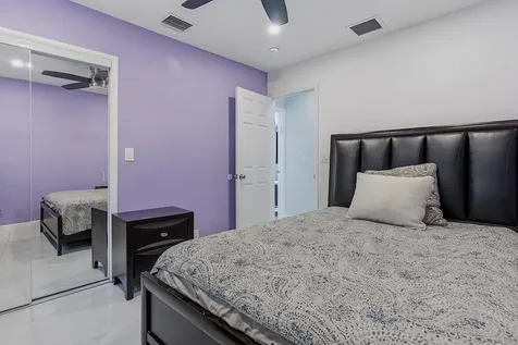 1580 NE 34th Street Oakland Park FL 33334