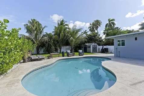 1580 NE 34th Street Oakland Park FL 33334