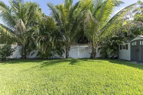 1580 NE 34th Street Oakland Park FL 33334