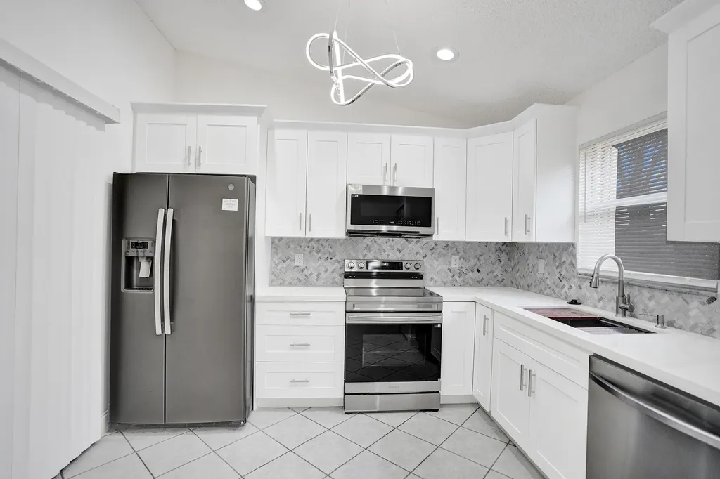 133 Caribe Court Greenacres FL 33413