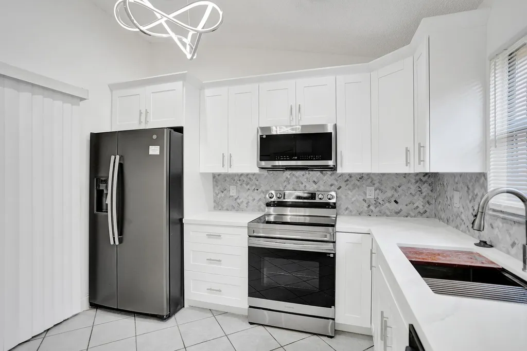 133 Caribe Court Greenacres FL 33413